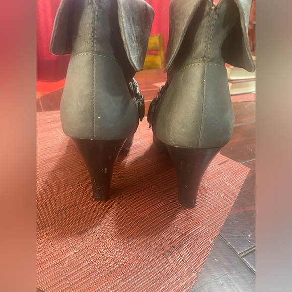 Style & Co women’s booties gray size 7 1/2 silver tone hardware pull on - Picture 4 of 6